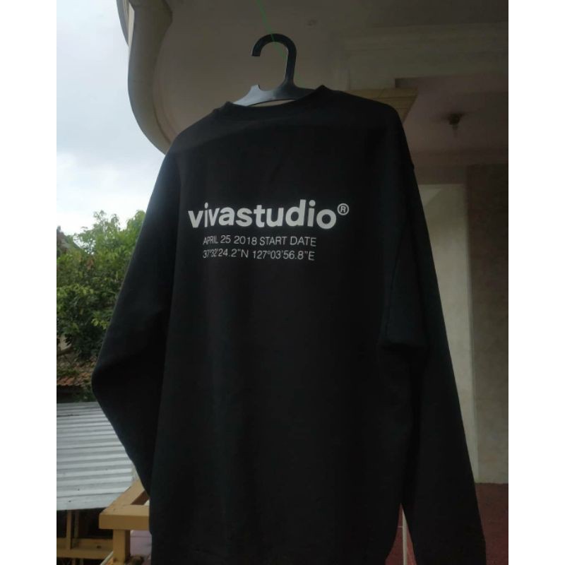 Vivastudio crewneck second