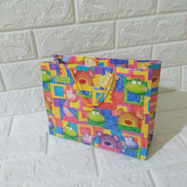 

Paper bag Uk.23x8x17,5cm