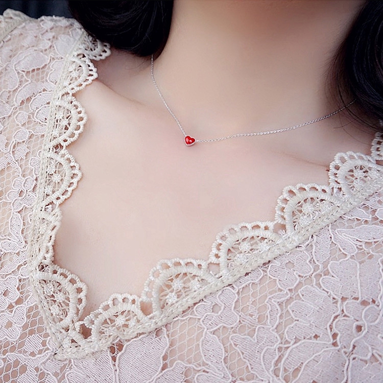 Korean Style Short Heart-shaped Clavicle Chain Temperament Fashionable Girl's Necklace Pendant