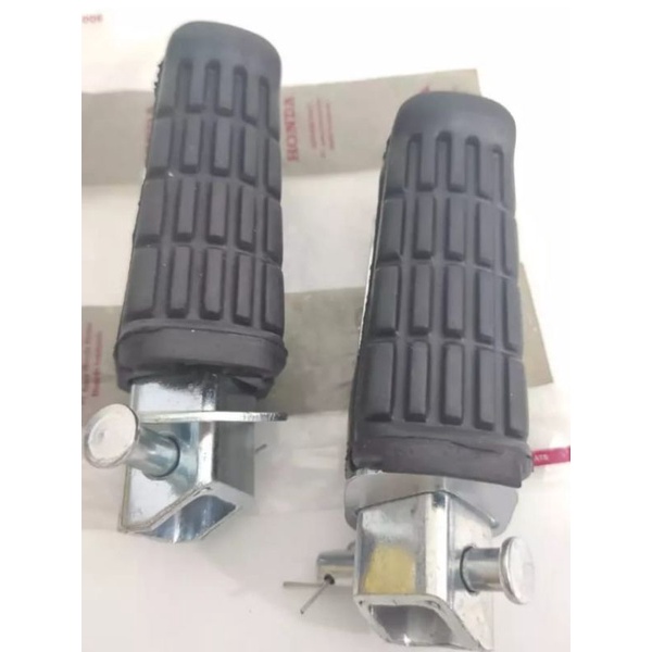 karet step/foot step depan honda Tiger Revo