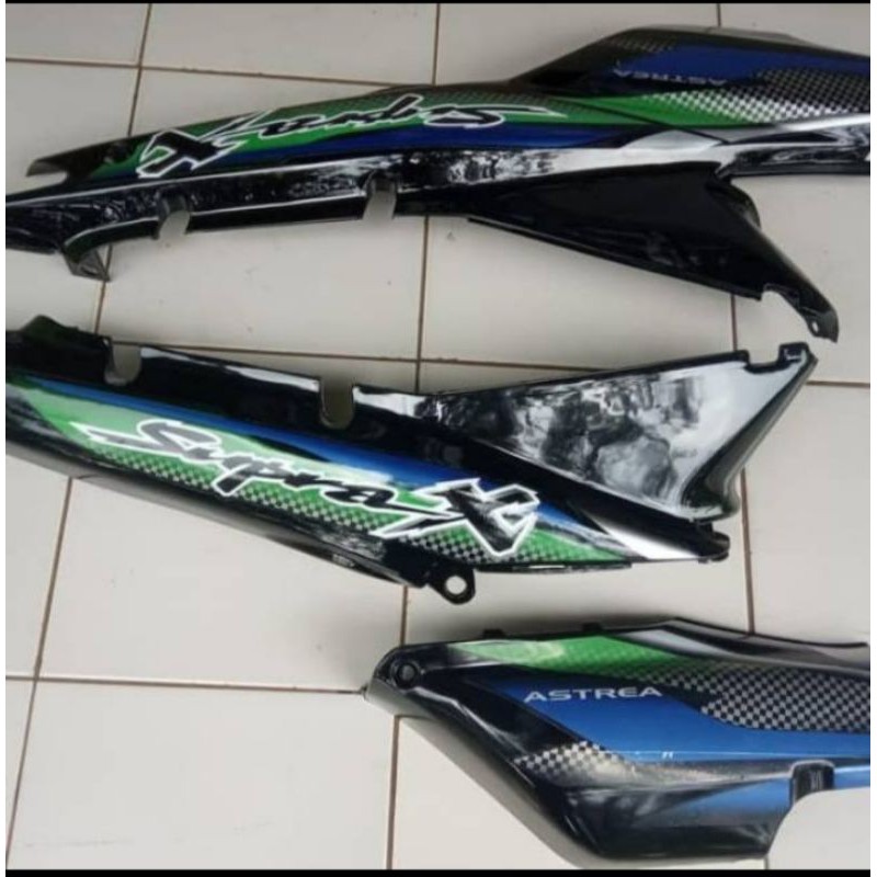 Cover body supra x lama / cover body supra x 100 + striping
