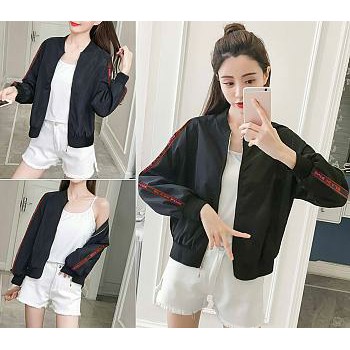 SSOnlineShop77 -- Jaket Parasut List Import / Jaket Gucci / Jaket Parasut / Jaket Hitam Wanita
