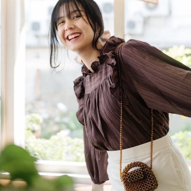Menarik.. Kanya Blouse Crinkle Lady Shena Atasan Wanita Korean Style Daisy Blouse Moreo Blouse