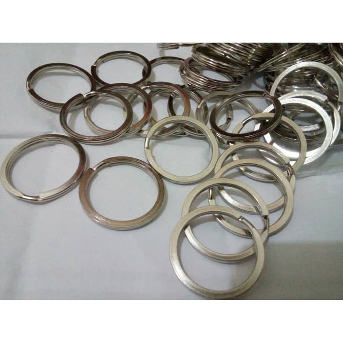 ring gepeng gantungan kunci isi 100pcs diameter 2.5cm