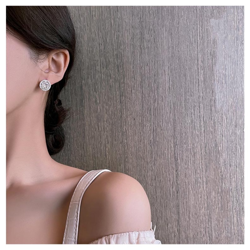 Anting Fashion letter DO Bulat Untuk Wanita Korea sparkle diamond ear accessories