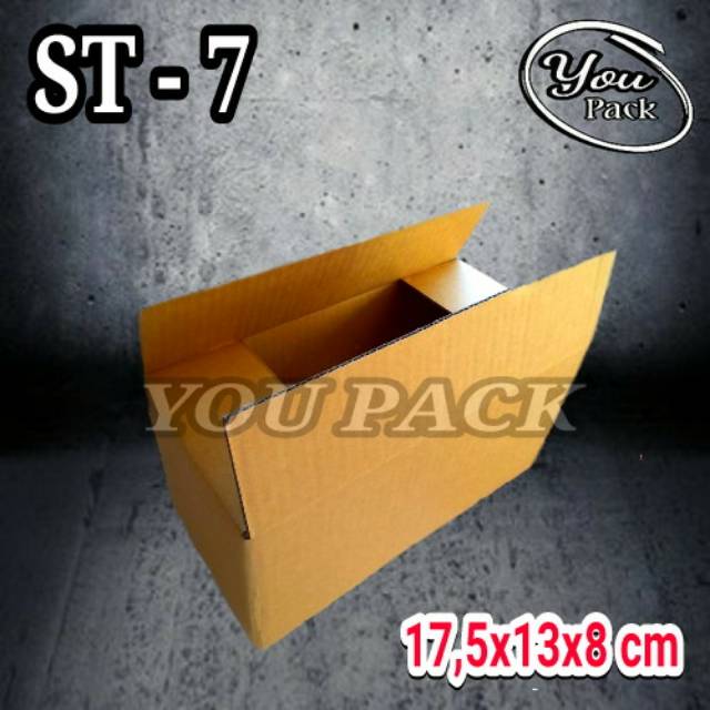 

KOTAK KARDUS ST-7 17,5X13X8 CM COKLAT POLOS DUS BOX PACKING