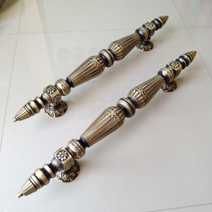 Pull Handle / Handle Pintu Kuningan Model Menara 60 cm Antik