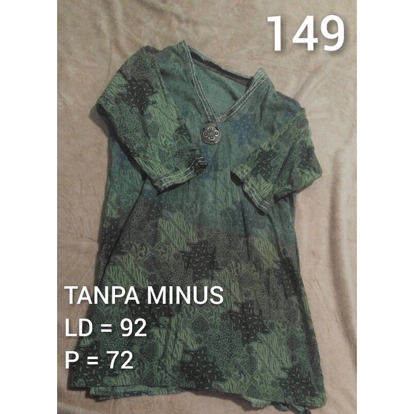 Kemeja wanita preloved  kemeja wanita bekas  kemeja cewek bekas  kemeja cewek preloved