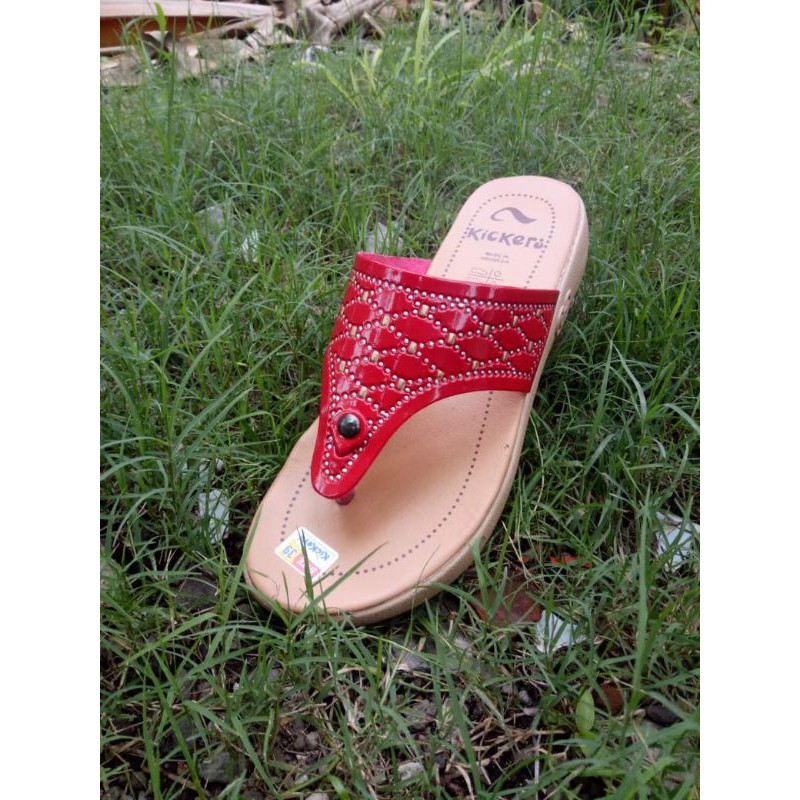 sandal jepit santai wanita merah