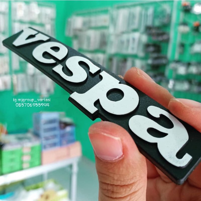 Emblem motor VESPA ukuran original vespa