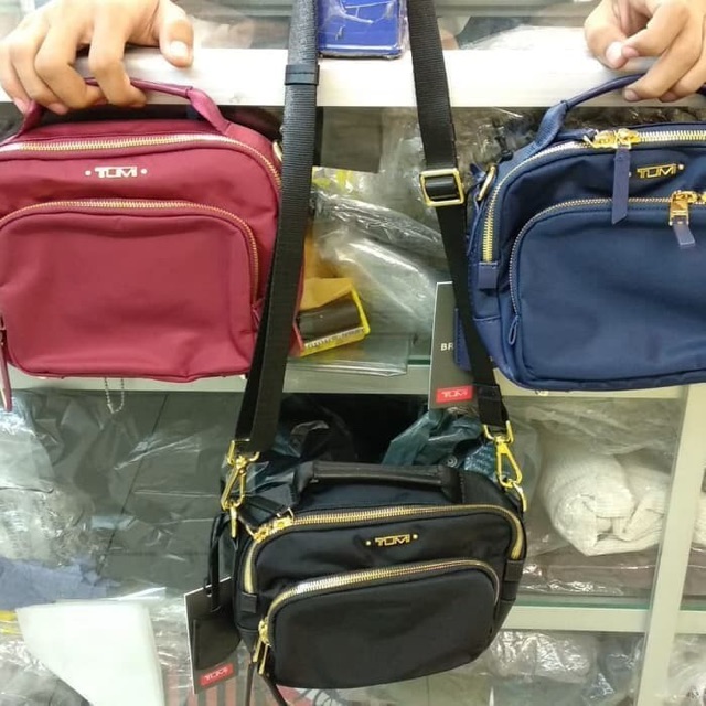 TAS TUMI skempang wanita