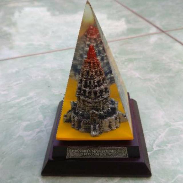 Termurah! Miniatur candi Prambanan/ miniatur candi Borobudur dari kristal harga murah khas jogja