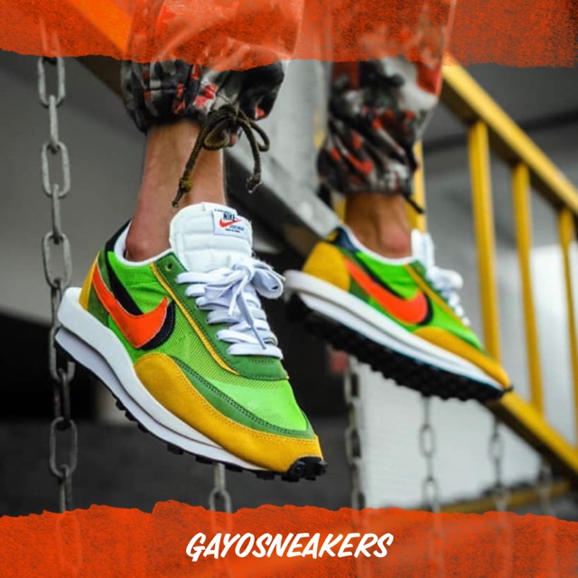 NIKE LDV WAFFLE X SACAI “green gusto”