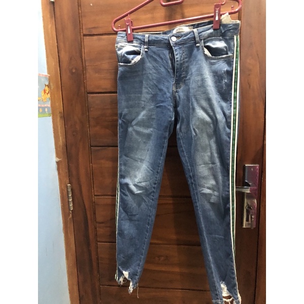 preloved jeans zara size 42 slimfit