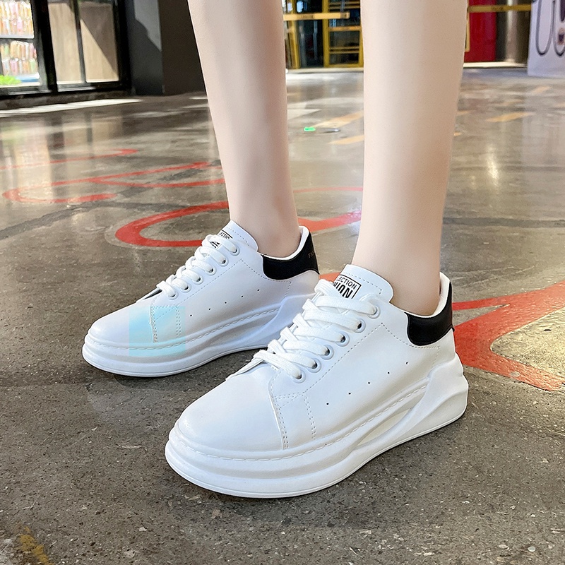 【CUCI GUDANG 】Sepatu Sneakers wanita putih Korea baru siswa bersol tebal sepatu olahraga kasual bernapas