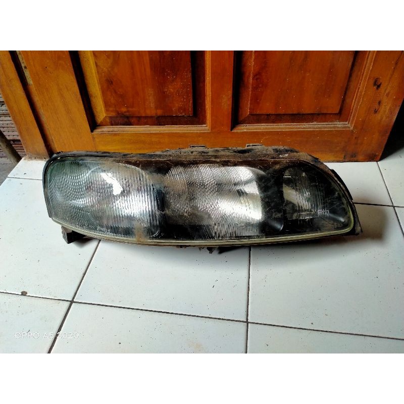 headlemp Volvo S60 kanan