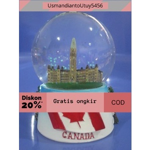 snow globe dari negara Canada