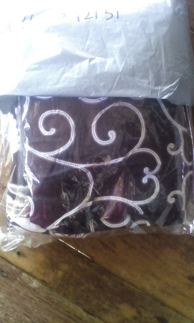 Batik Couple Batik Keluarga Ibu Ayah Dan Anak Maura Couple Sania Ruffle Modern ( Ulir Putih  )