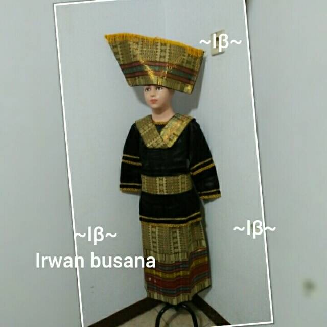 Pakaian adat // baju adat batak anak