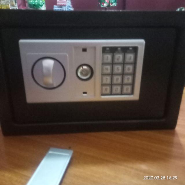 Brankas Mini Electric Password Safe Deposit Box Size Medium / Brankas Penyimpanan Pasword Ukuran A4