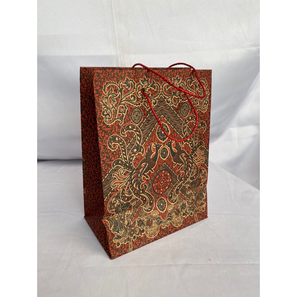 

PAPERBAG BATIK BERBAGAI MOTIF CANTIK