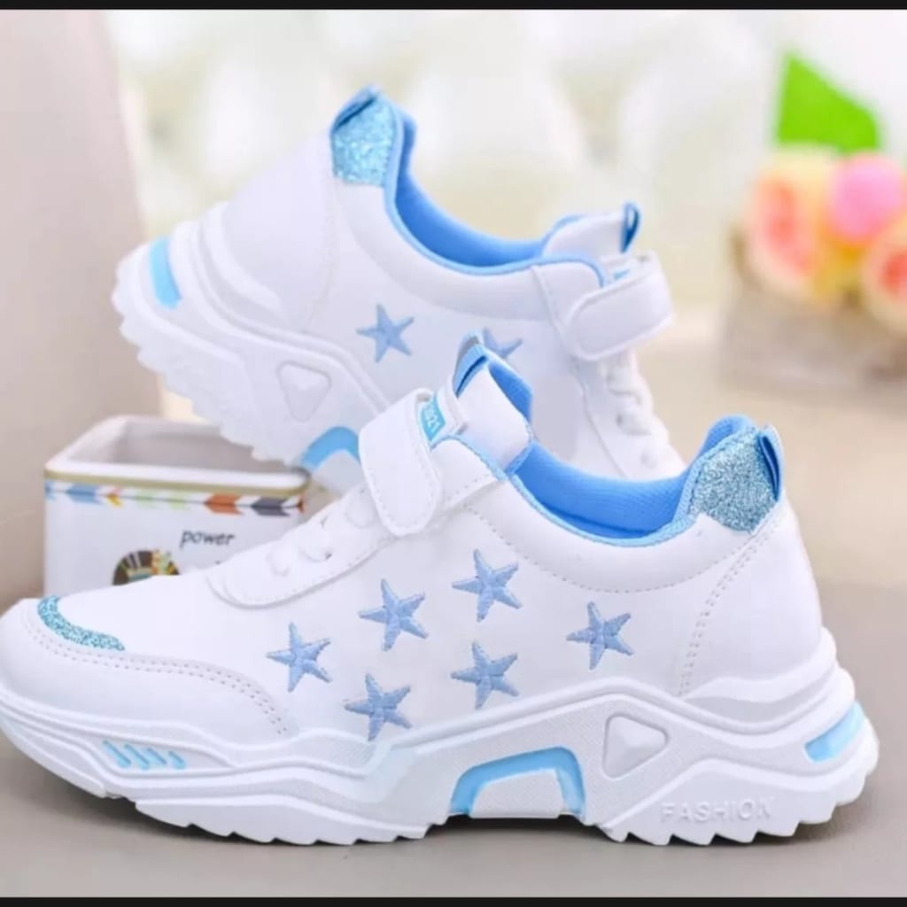 Sepatu Sneakers Anak Perempuan Motif Bintang Bintang Biru