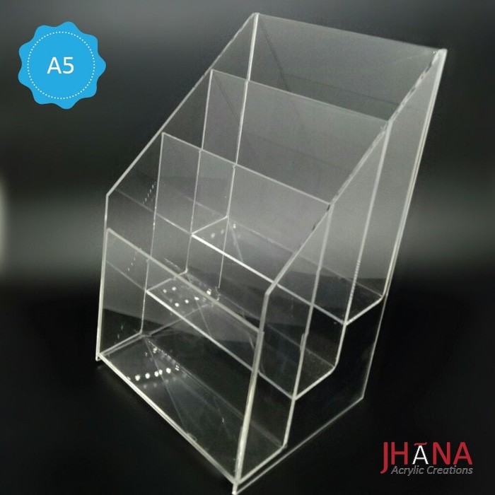 

Acrylic tempat brosur 3 susun Ukuran A5 TB40