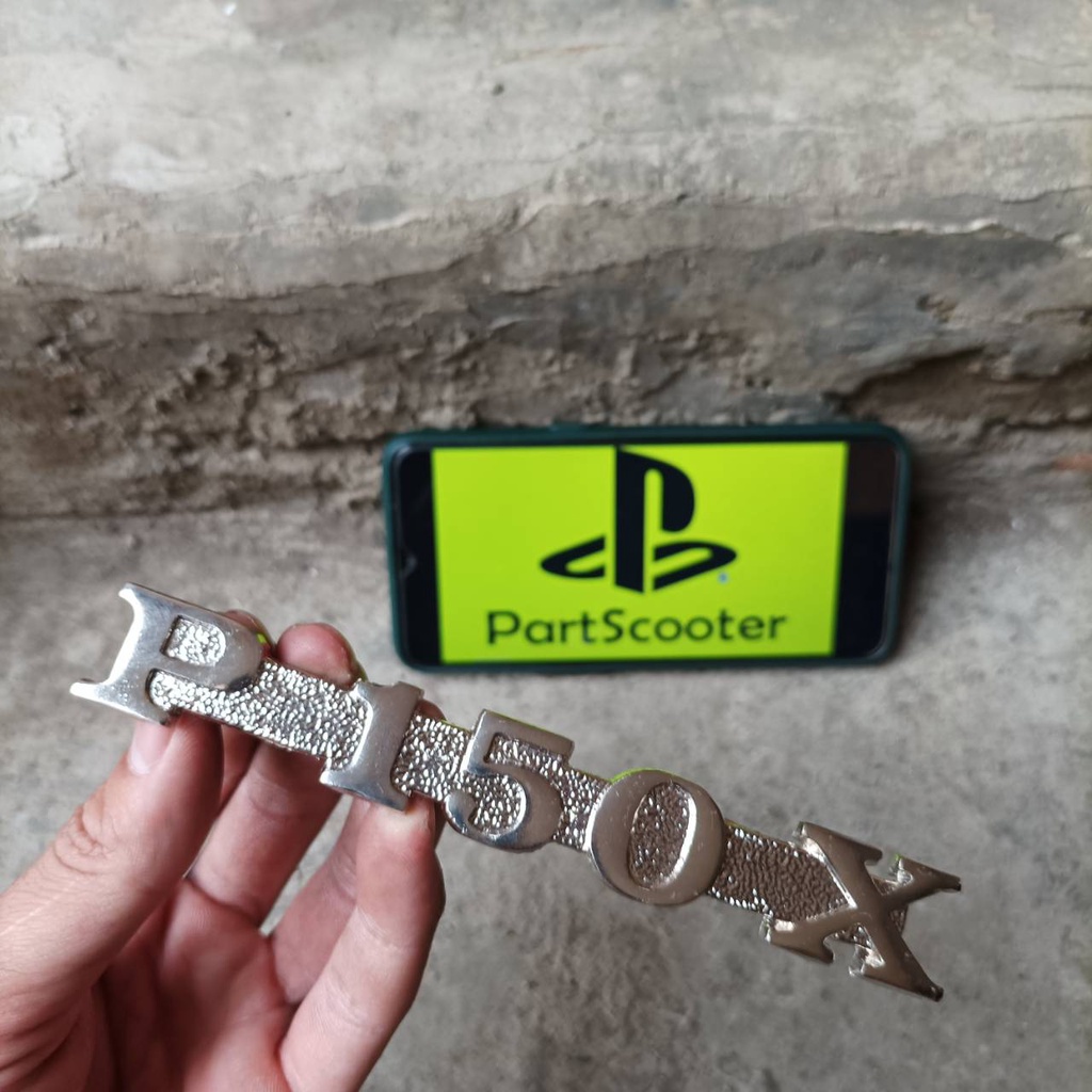 Emblem vespa px besi tebal chrome