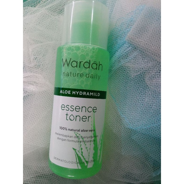 Wardah Nature Daily Aloe Hydramild Essence Toner (terbaruuu!)