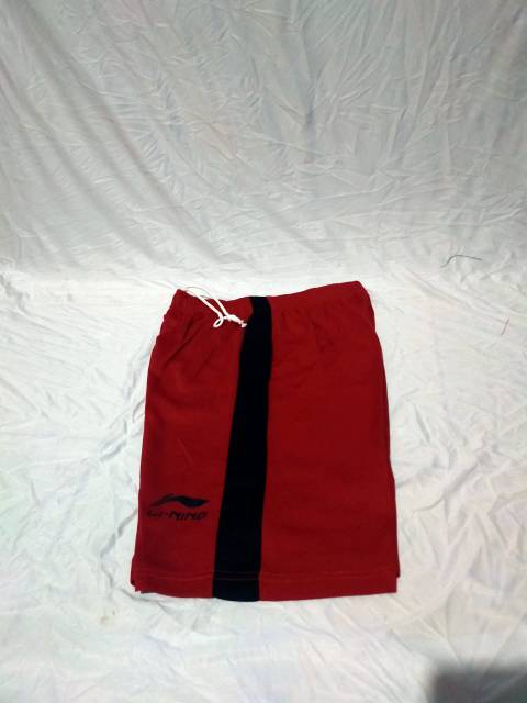 Celana pendek celana olahraga celana bola celana footsal celana badminton celana bulutangkis motif terbaru