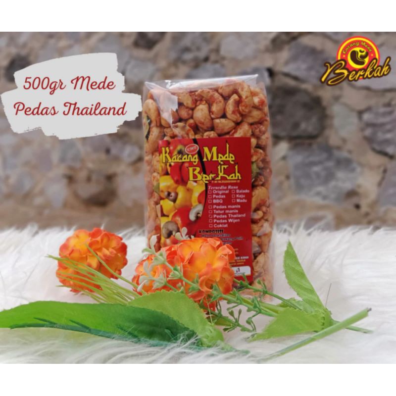 

Kacang Mede Rasa Pedas Thailand 500gr