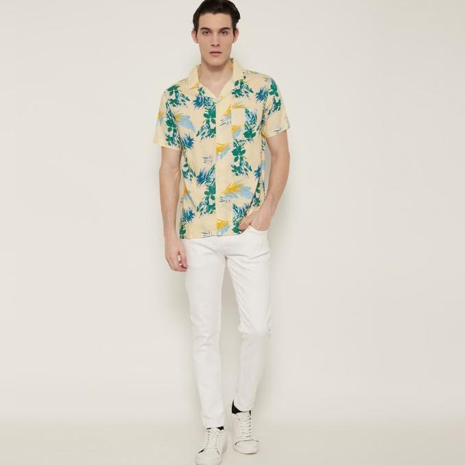 M231 Kemeja Printing Hawai Motif Daun Warna Kuning 0549A