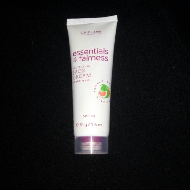 (Preloved) Essentials Fairness Protecting Face Cream SPF 10 by Oriflame