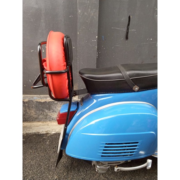 backrack 3 in 1 rak belakang 3 in 1 ban serep plat no Vespa PX PS exclusive super sprint hitam dan croom bagus