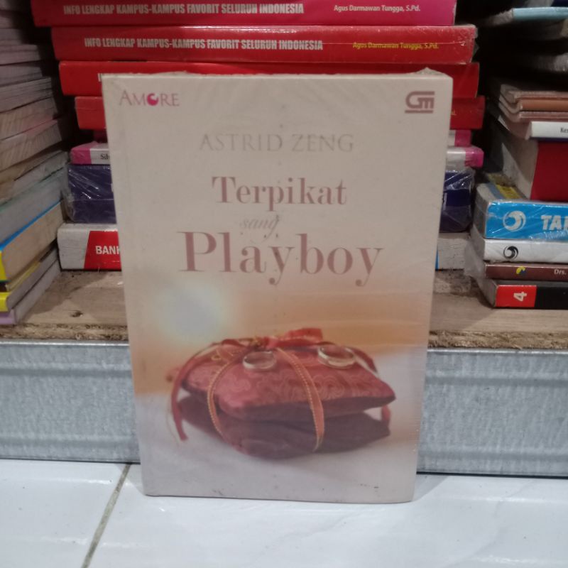 obral buku murah Novel best seller // remaja // wattpad // fantasi // sastra // fiksi // non fiksi part 30-Terpikat playboy 33
