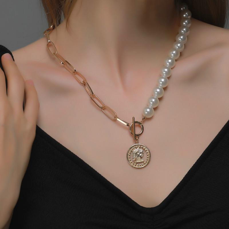 Kalung Rantai Dengan Liontin Mutiara Dan Koin Gaya Retro Untuk Wanita