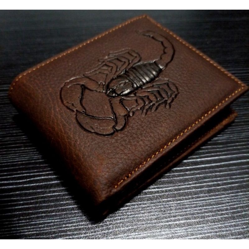 dompet lipat pria import kulit asli logo timbul
