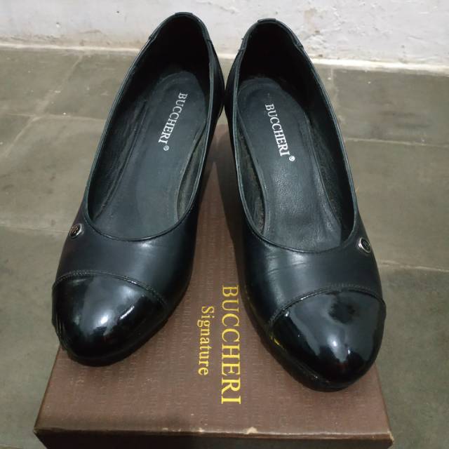 [PRELOVED] Sepatu Buccheri Wanita