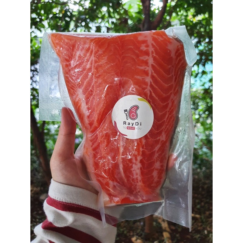 

GROSIR FRESH ORGANIC SALMON TAIL TERMURAH