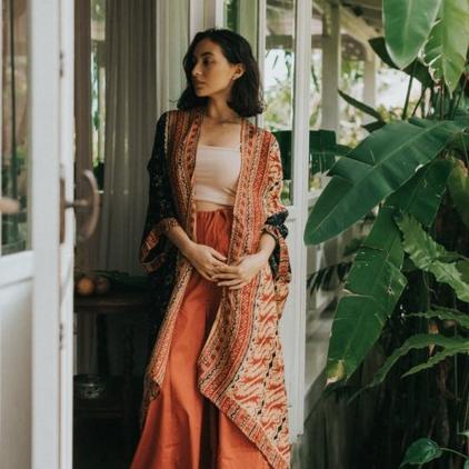 Kirana Outer Batik/Luaran Baju Panjang Wanita/Kaftan Modern 38 Termurah