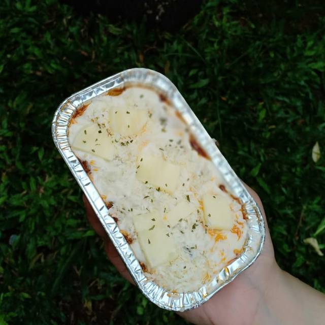 

Beef lasagna terbuat dari 3 jenis keju, mozarella, parmesan, cheddar