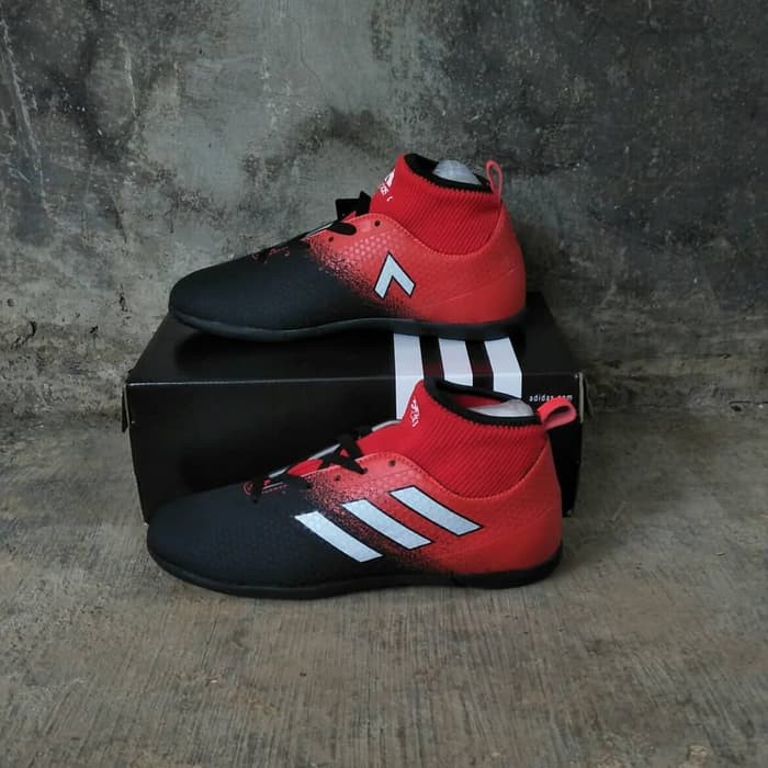 sepatu futsal adidas boots murah berkualitas baik terlaris zuki store