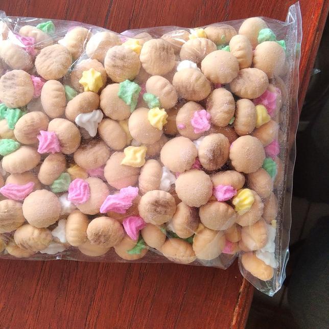 

Kode1x1Wl--KUE / KUE GEMROSE KILOAN 1 KG / KUE JADUL / KUE MONAS / GEM ROSE