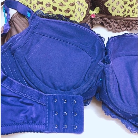 Bra (K-C3) Pakaian dalam wanita dengan kombinasi warna yang menarik