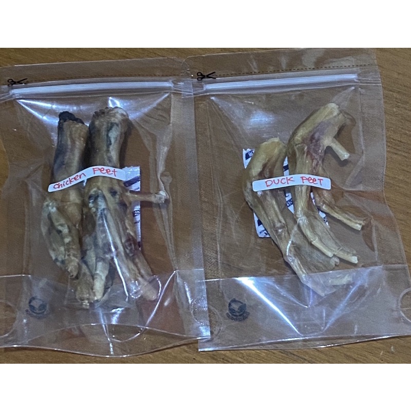 Dehydrated Chicken Feet 75gr (8-10feet)