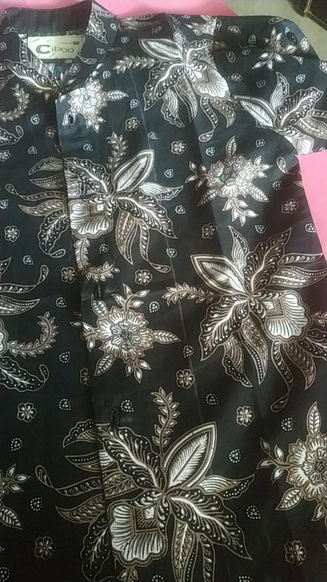 Kemeja Batik Anak Warna Dasar Hitam Motif Semu Ungu