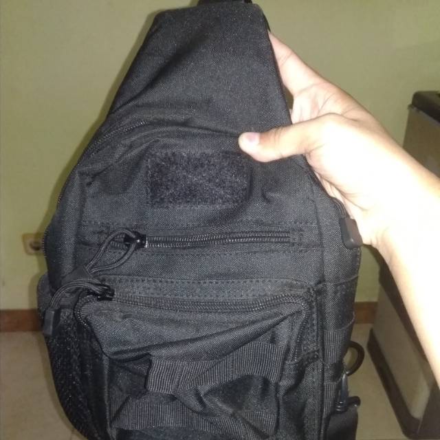 Tas selempang tactical militer