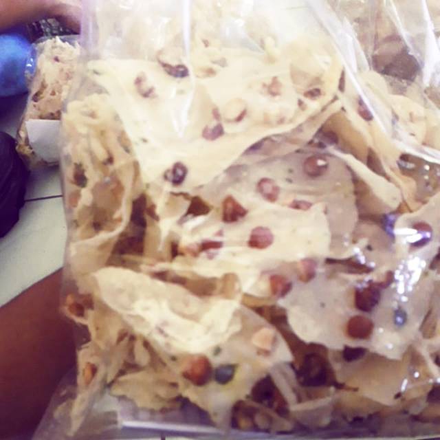 

peyek kacang tanah
