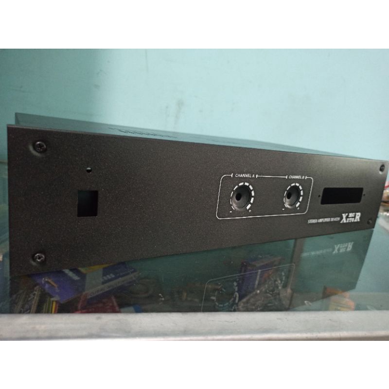 BOX POWER AMPLIFIER  PLAT TEBAL SOUND SYSTEM TEBAL XR0220 USB