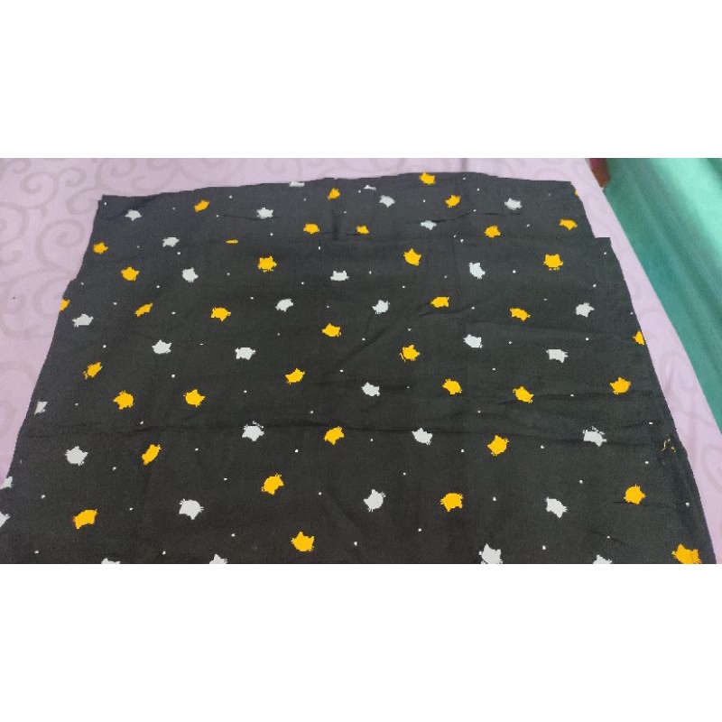 Atelier Angelina Sarung Bantal Cat head Black